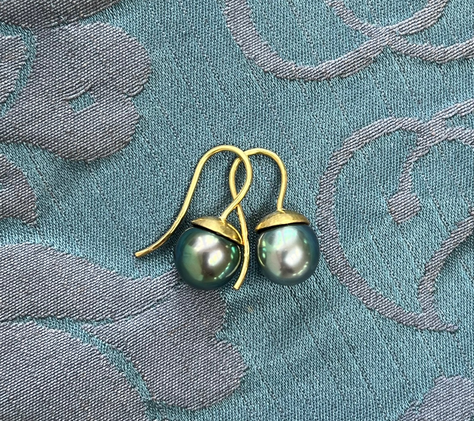 Tahitian popular Pearl Earrings // Natural Peacock Green // Blue Stones x Pearls Cluster// 14K Gold-filled // Sweet and Elegant